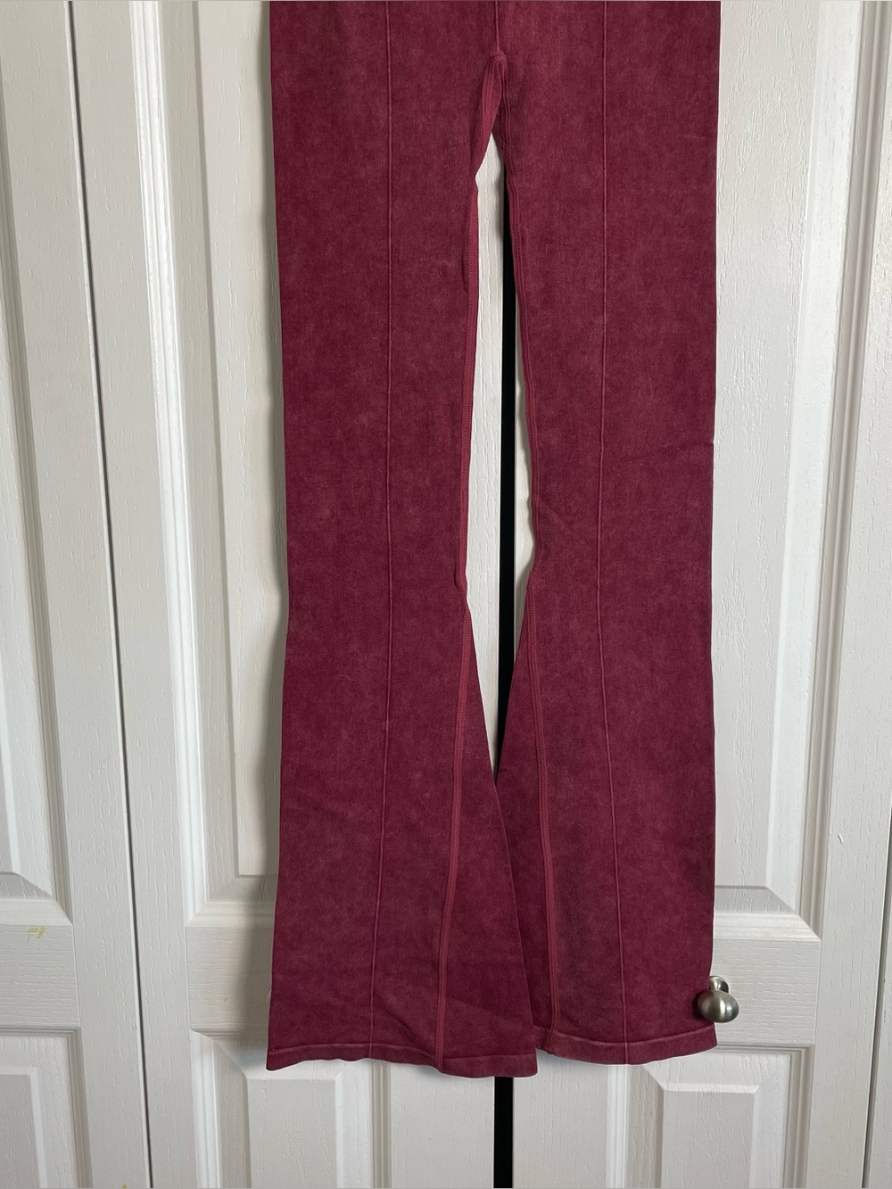 No Boundaries Flare Seamless Leggings Scoop Cropped Tank Top Women's XS Burgundy - Picture 5 of 14